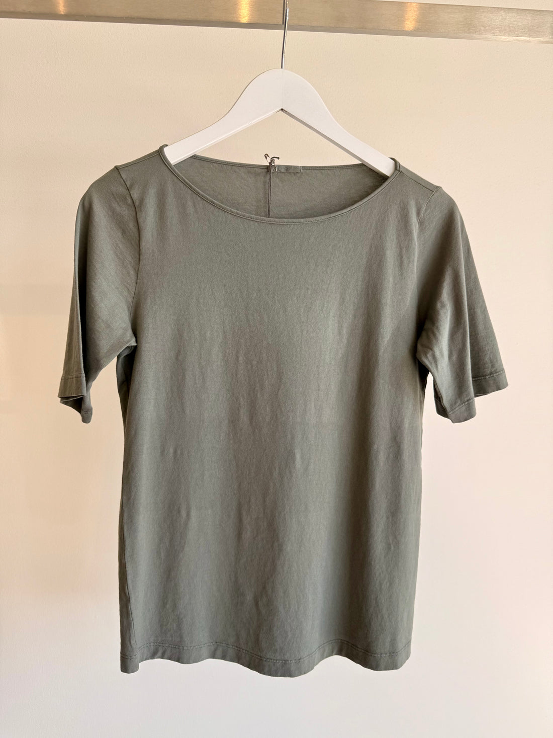 F152 - Ballet Neck Tee - Green