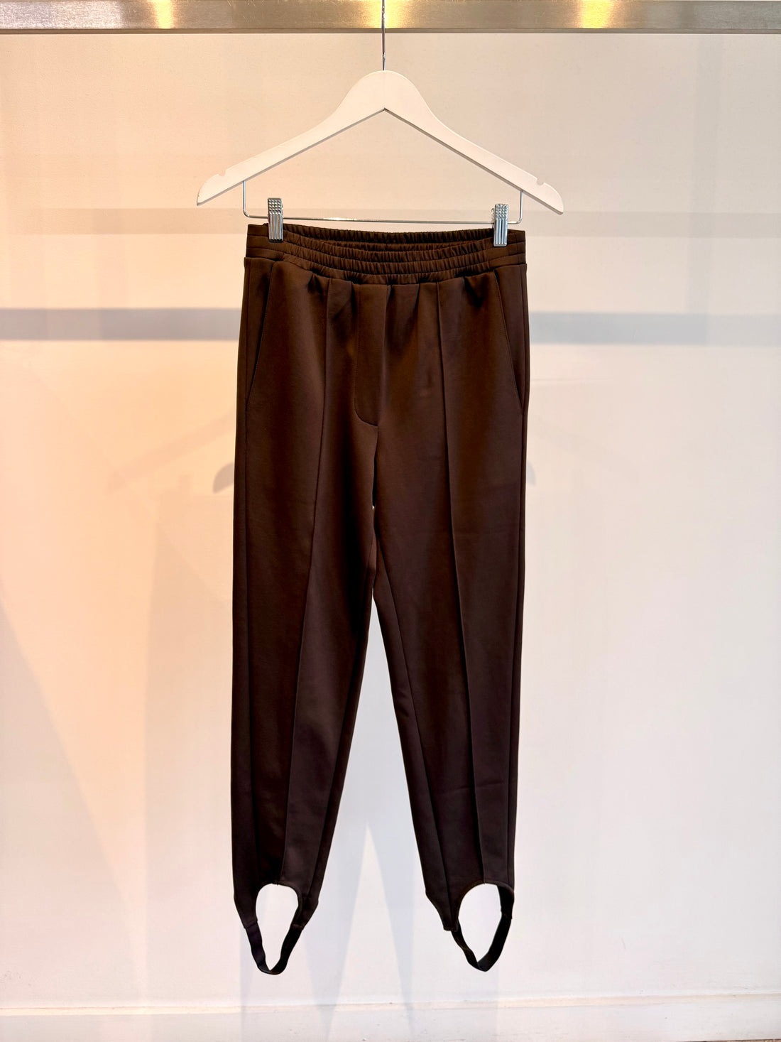 Active Knit Sporty Stirrup Pant - Burnt Umber