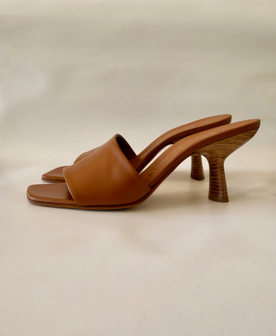 Lavenue Sandal - Tan