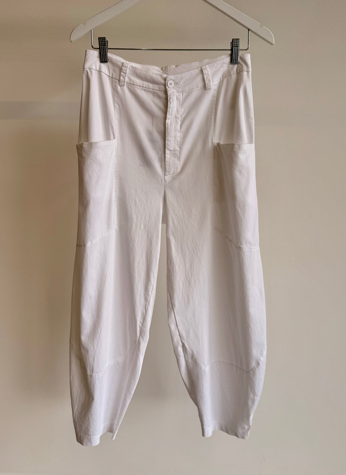 CO247 - Cotton Stretch Carrot Pant - White
