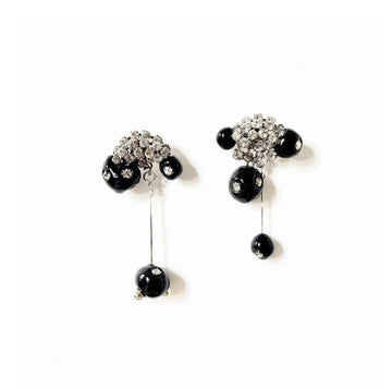 Dear W - Most Beautiful Time Crystal Post Earring Set - Black