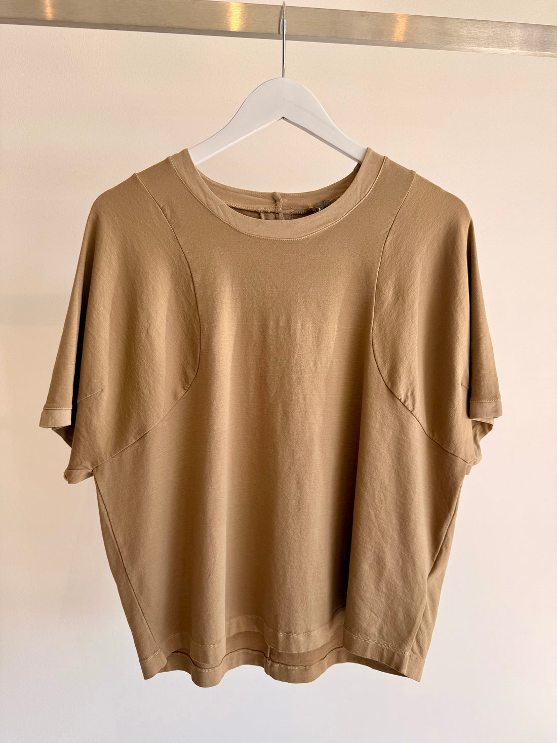 J193 - 3/4 Sleeve Top - Nut