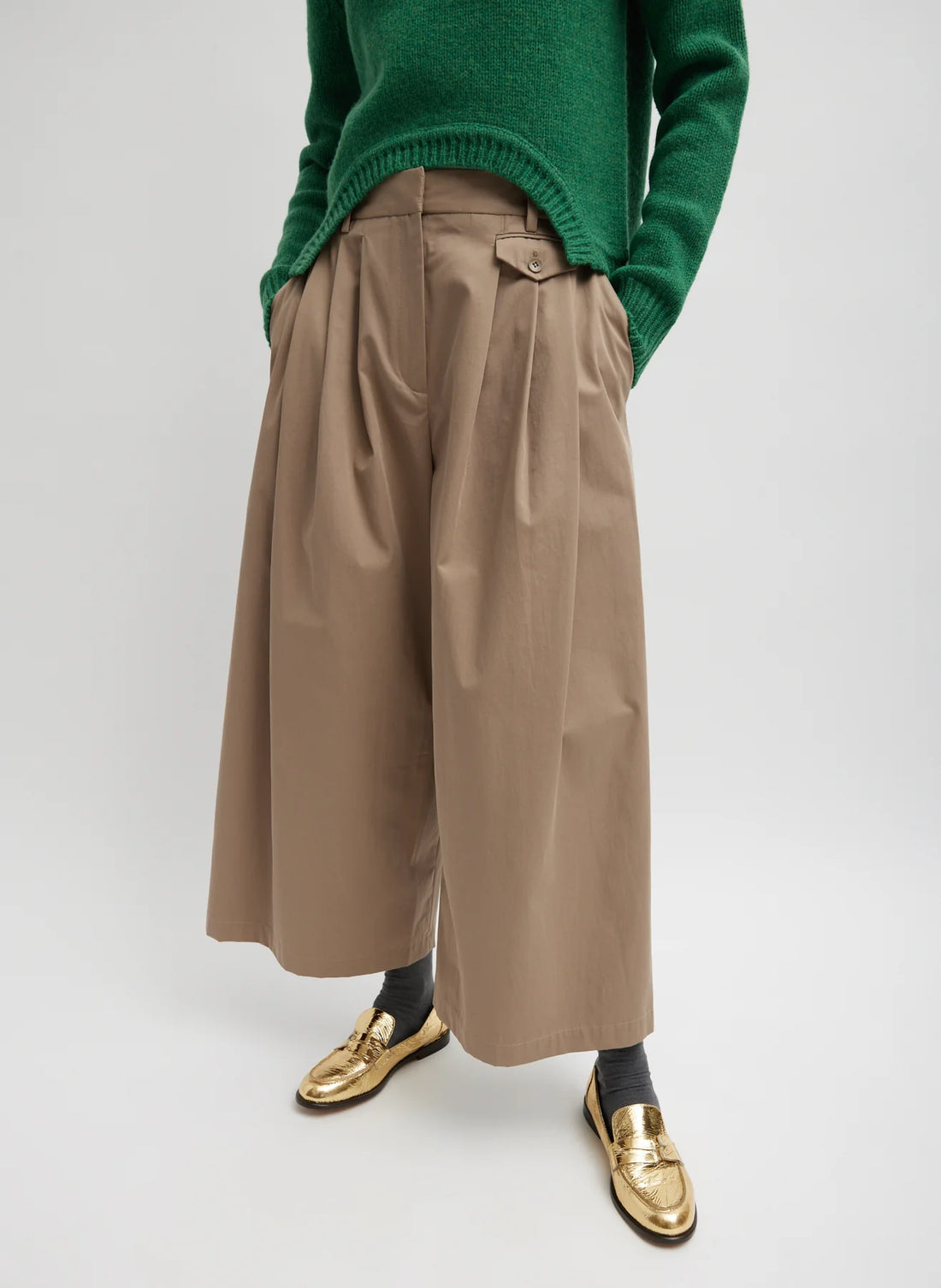 Bio Twill Triple Pleat Cropped Pant - Khaki